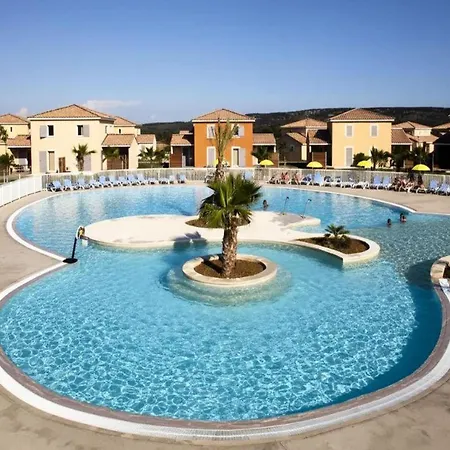 Nyaraló With Shared Pool Fabrègues
